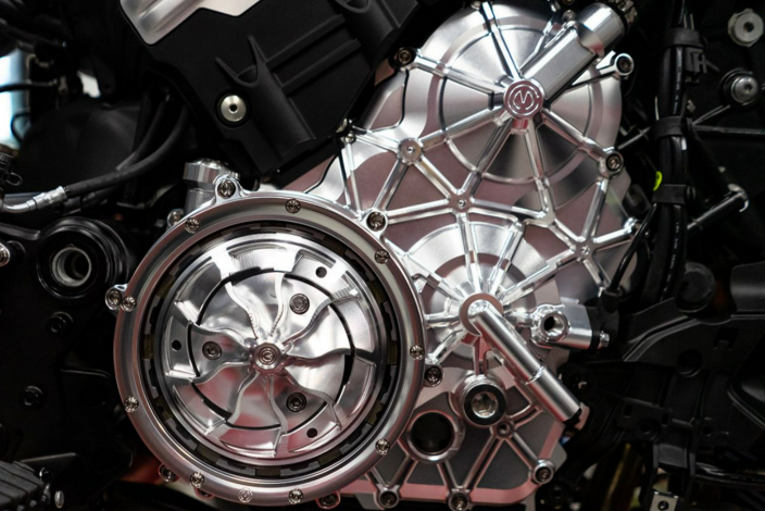 Aluminum right engine crankcase with titanium screws - Diavel V4