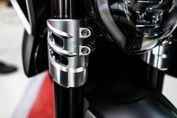 Aluminium steering lower triple clamp Diavel V4